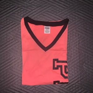 VS Pink Vneck tee